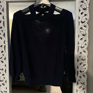 Lightweight cut-out Sweater